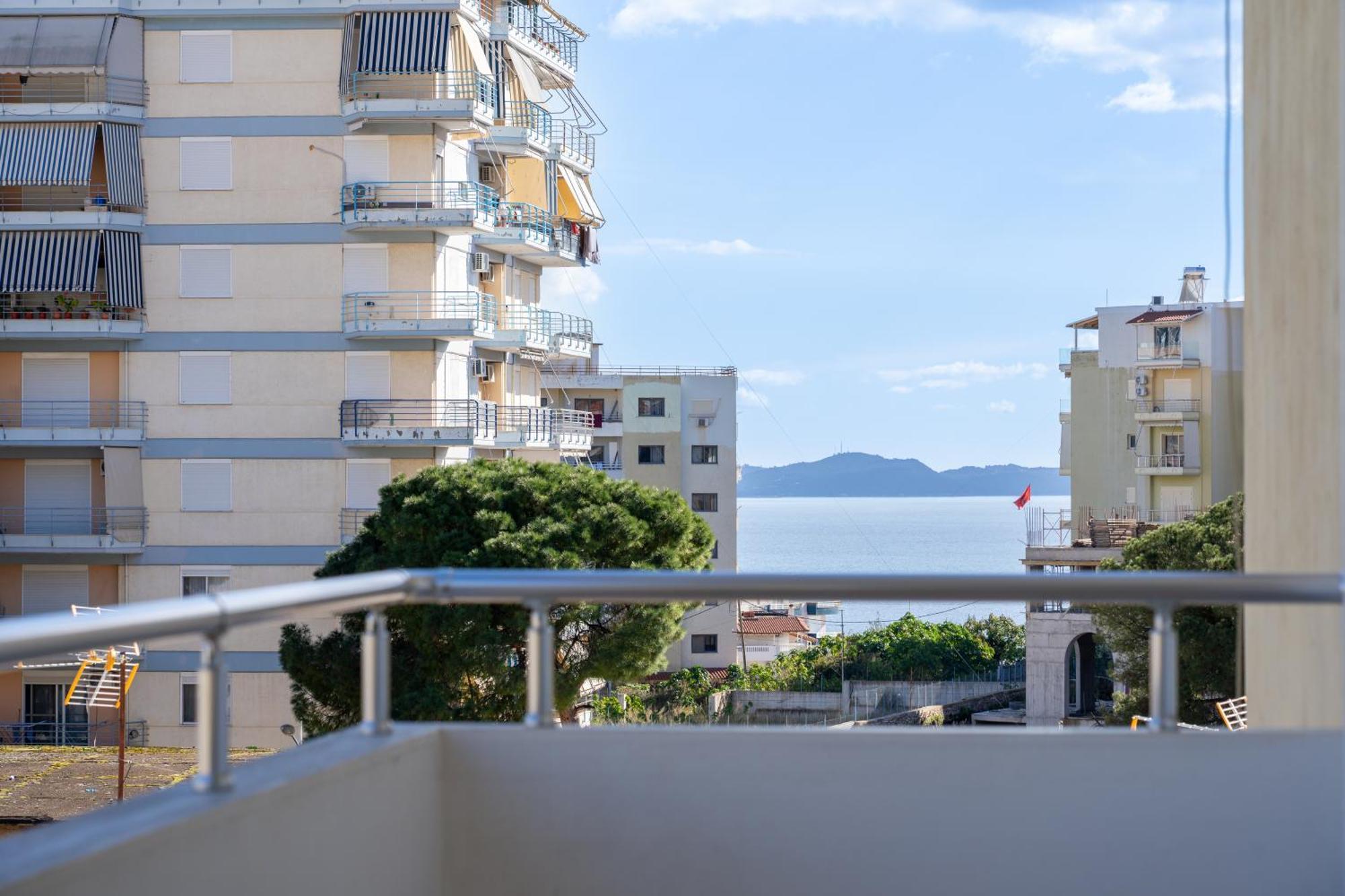 Vila Konomi Sarandë エクステリア 写真